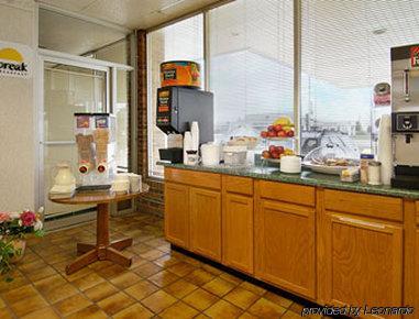 Knights Inn Rantoul Restoran gambar